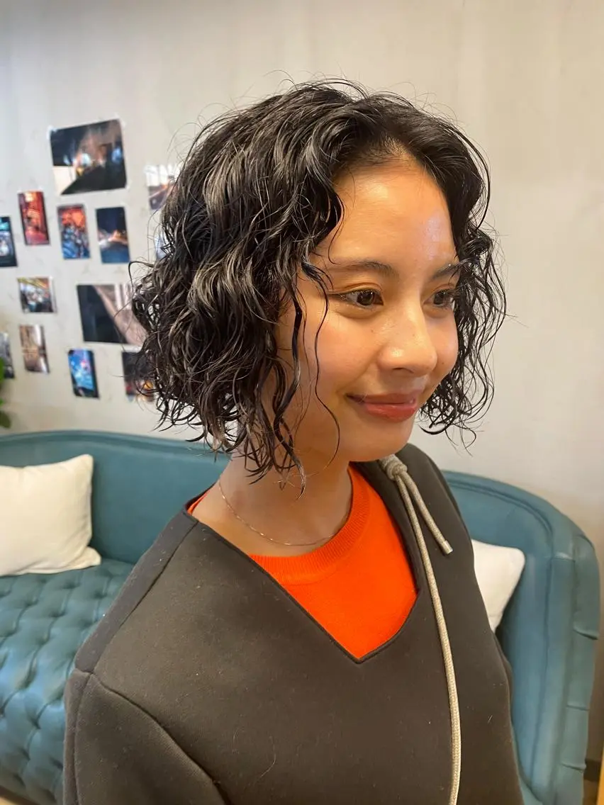 ミディアム カラー パーマ ヘアアレンジ メンズ キッズ ネイル マツエク・マツパ アイブロウ ミディアムパーマ メンズパーマ グレージュ カット パーマ トリートメント tatsumi/ボブ ウルフ/レイヤーのヘアスタイル