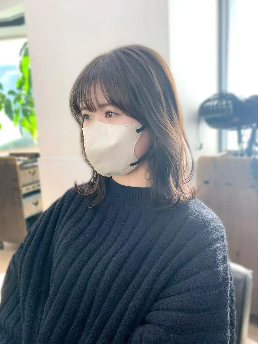 ミディアム カラー パーマ ヘアアレンジ メンズ キッズ ネイル マツエク・マツパ アイブロウ カット ヘアカラー レイヤーカット／ 巻ける縮毛矯正のヘアスタイル