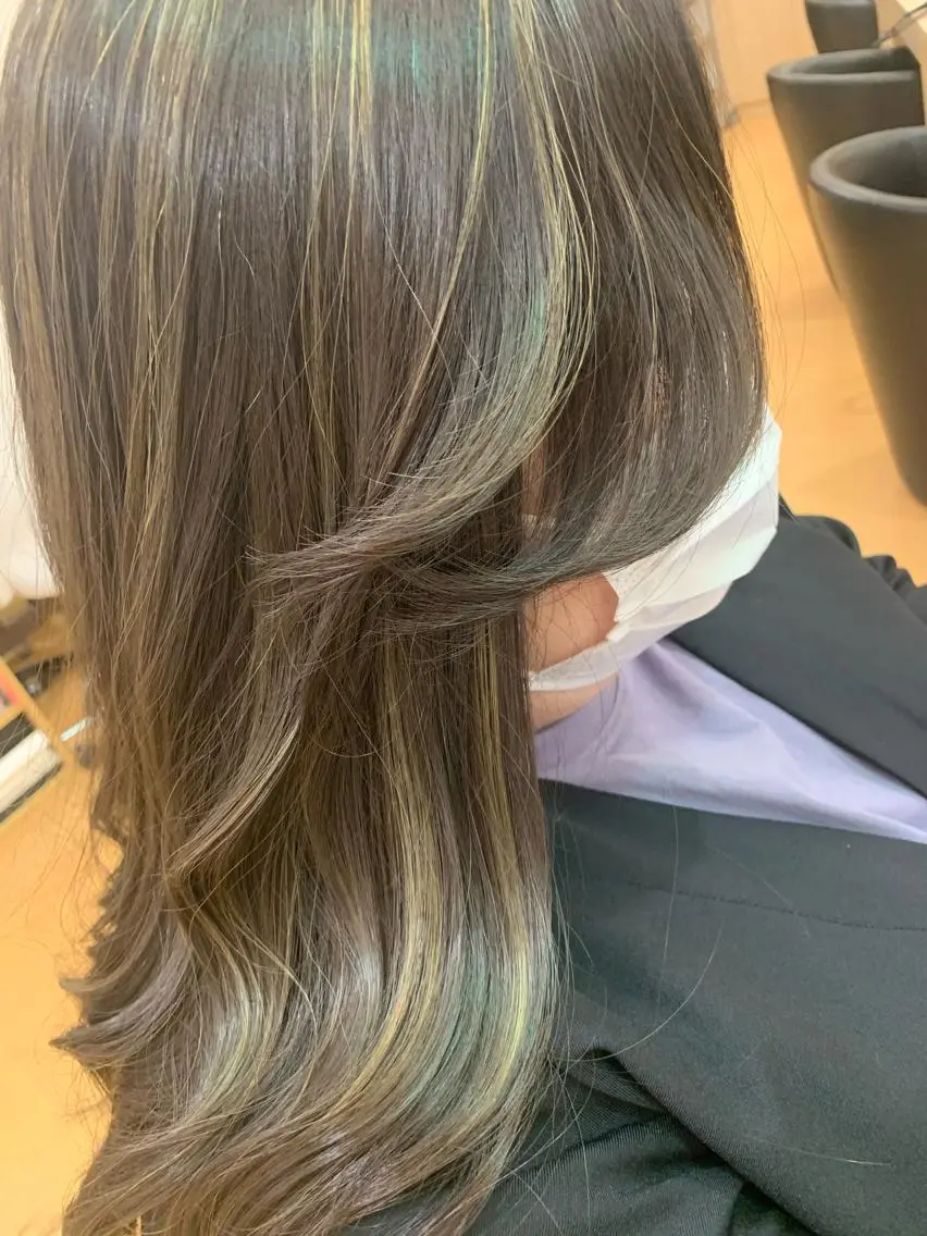 ロング カラー ヘアアレンジ ハイライトカラー ハイライト 🤍小田 恵美🤍のマツエク・マツパデザイン