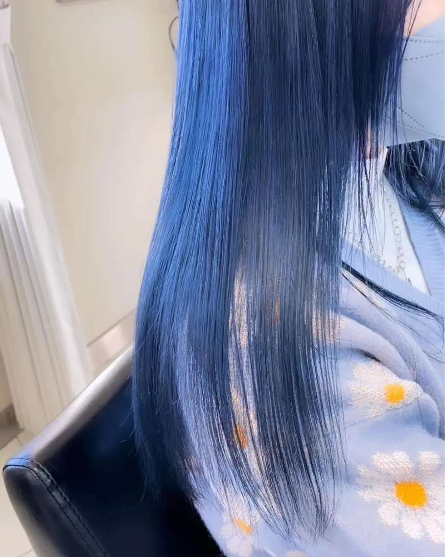 セミロング カラー パーマウルフショート 濱田匠のヘアスタイル