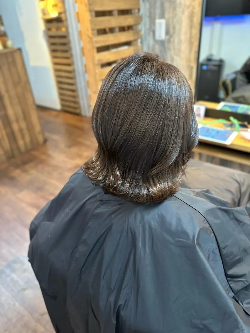 ミディアム カラー カット ヘアカラー トリートメント Luzir⭐︎ GEN⭐︎のヘアスタイル