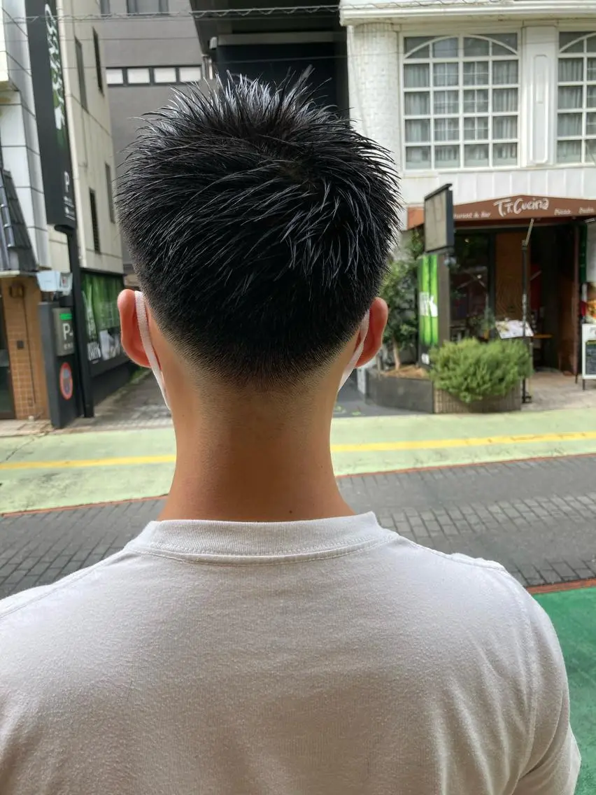 ショート メンズ フェードカット スキンフェード カット メンズ特化 TAKUYAのヘアスタイル