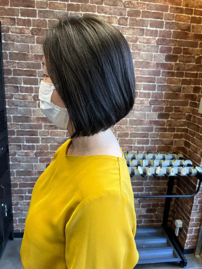 ミディアム カラー パーマ ヘアアレンジ キッズ ネイル マツエク・マツパ アイブロウ ミディアムパーマ ブラウンカラー ケアカラー 透明感カラー ダブルカラー 久木原 ゆりのヘアスタイル