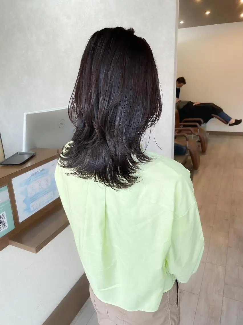 ミディアム カラー アッシュ アッシュブラウン ブラウンカラー レイヤーカット 🫧ヒシダアキ taboo.i🫧のヘアスタイル