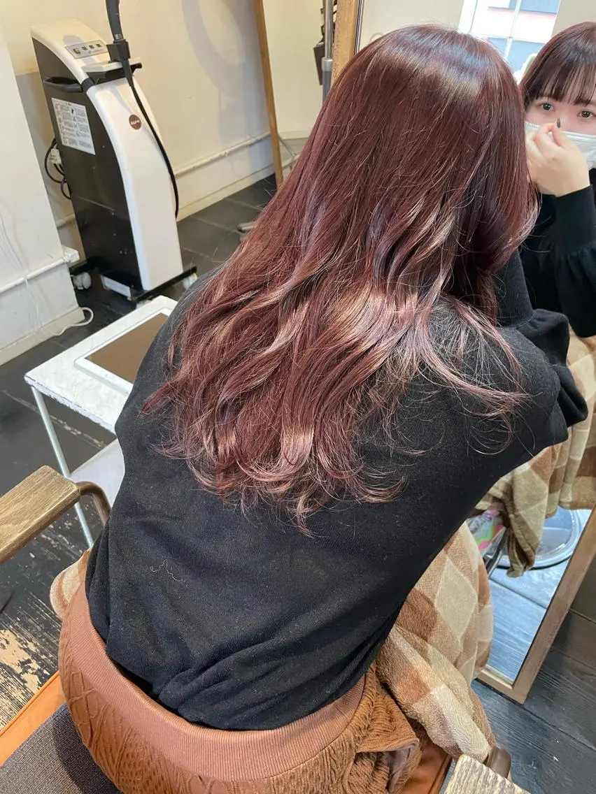 ロング カラー ブリーチ ブラウンカラー ブリーチなしカラー ピンクカラー ピンクブラウン カット ヘアカラー h a k u 大倉 卓人のヘアスタイル