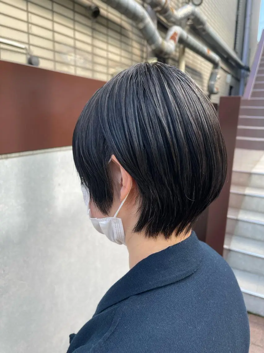 ショート ショートヘア 蜂須賀🐝縮毛矯正 ストレートパーマのヘアスタイル