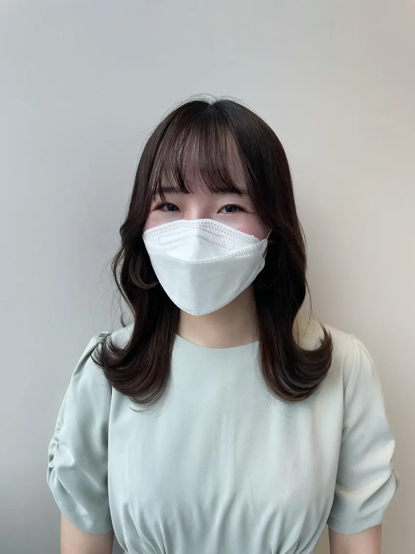 セミロング 韓国風ヘア レイヤーカット ❤︎︎韓国ヘア❤︎︎ 𝑺𝒉𝒊𝒉𝒐のヘアスタイル