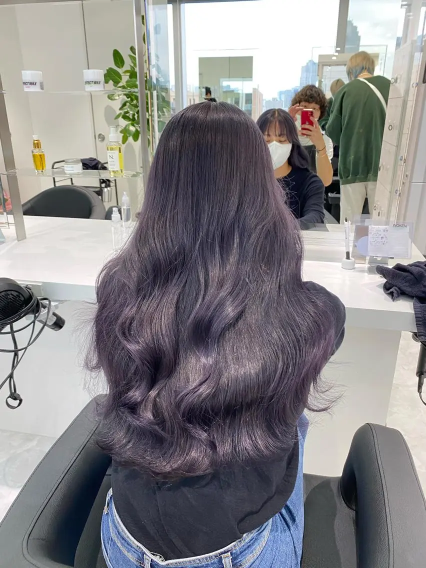 ロング カラー センターパート特化 井上健太のヘアスタイル