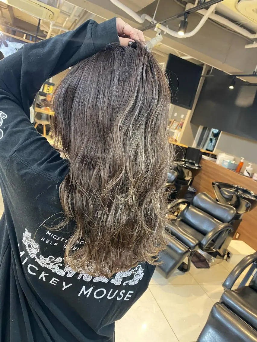 ロング カラー ヘアアレンジ メンズ ネイル マツエク・マツパ 透明感カラー🤎 ゆりのヘアスタイル