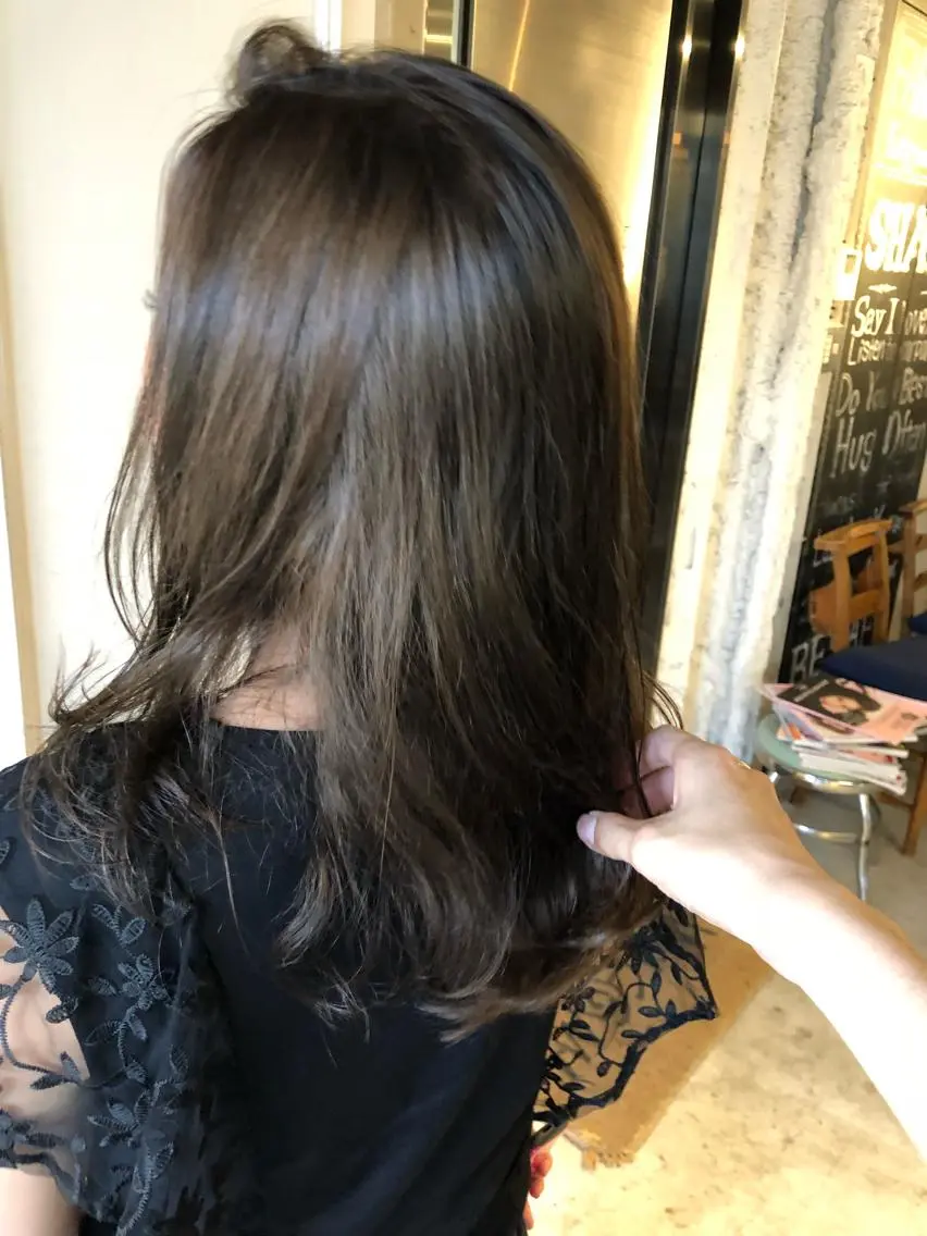 カラー shinka omotesandoのヘアスタイル