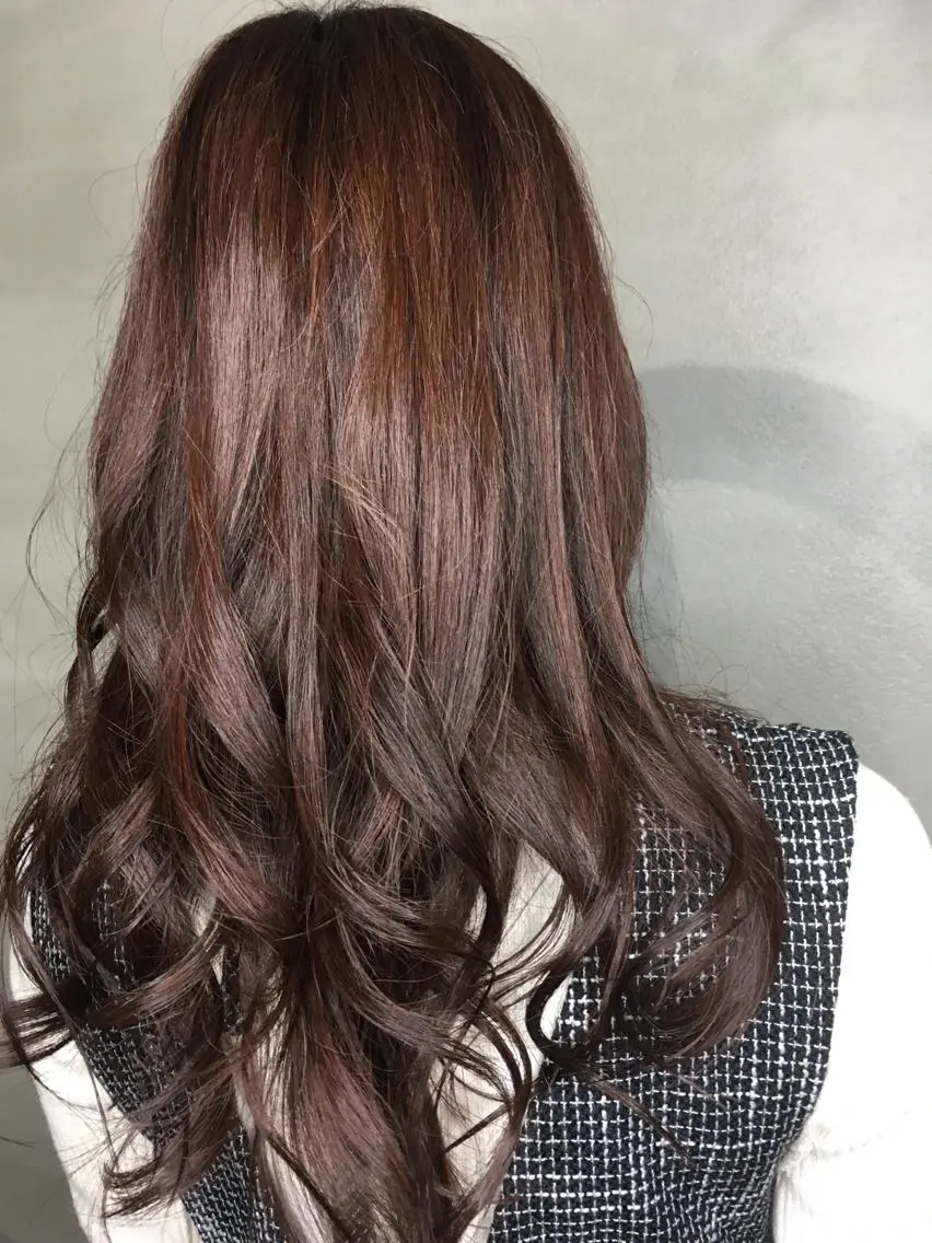 ロング カラー ブラウンカラー ラベンダーカラー ラベンダーピンク ピンクカラー ピンクブラウン くまがい みゆ【edge.】のヘアスタイル