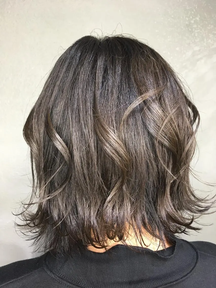 ミディアム カラー グレージュ ヘアカラー くまがい みゆ【edge.】のヘアスタイル