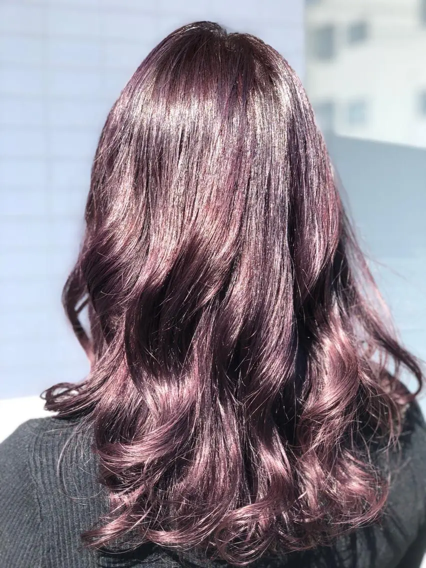 セミロング パープルカラー 菊池 幹のヘアスタイル
