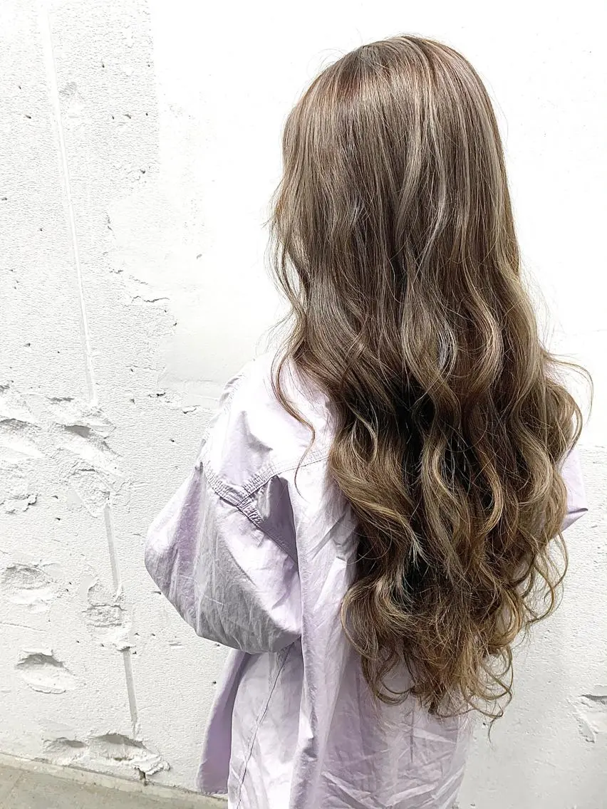 ロング カラー ヘアアレンジ ヘアカラー 🎨カラー満足度 500%💫ヅル💫のヘアスタイル