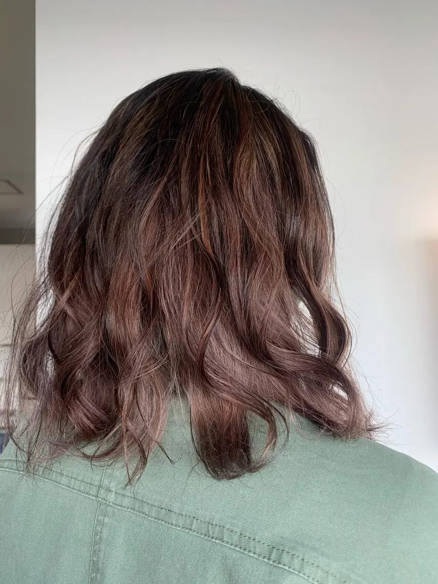 ミディアム ハイライト おせ ちさとのヘアスタイル