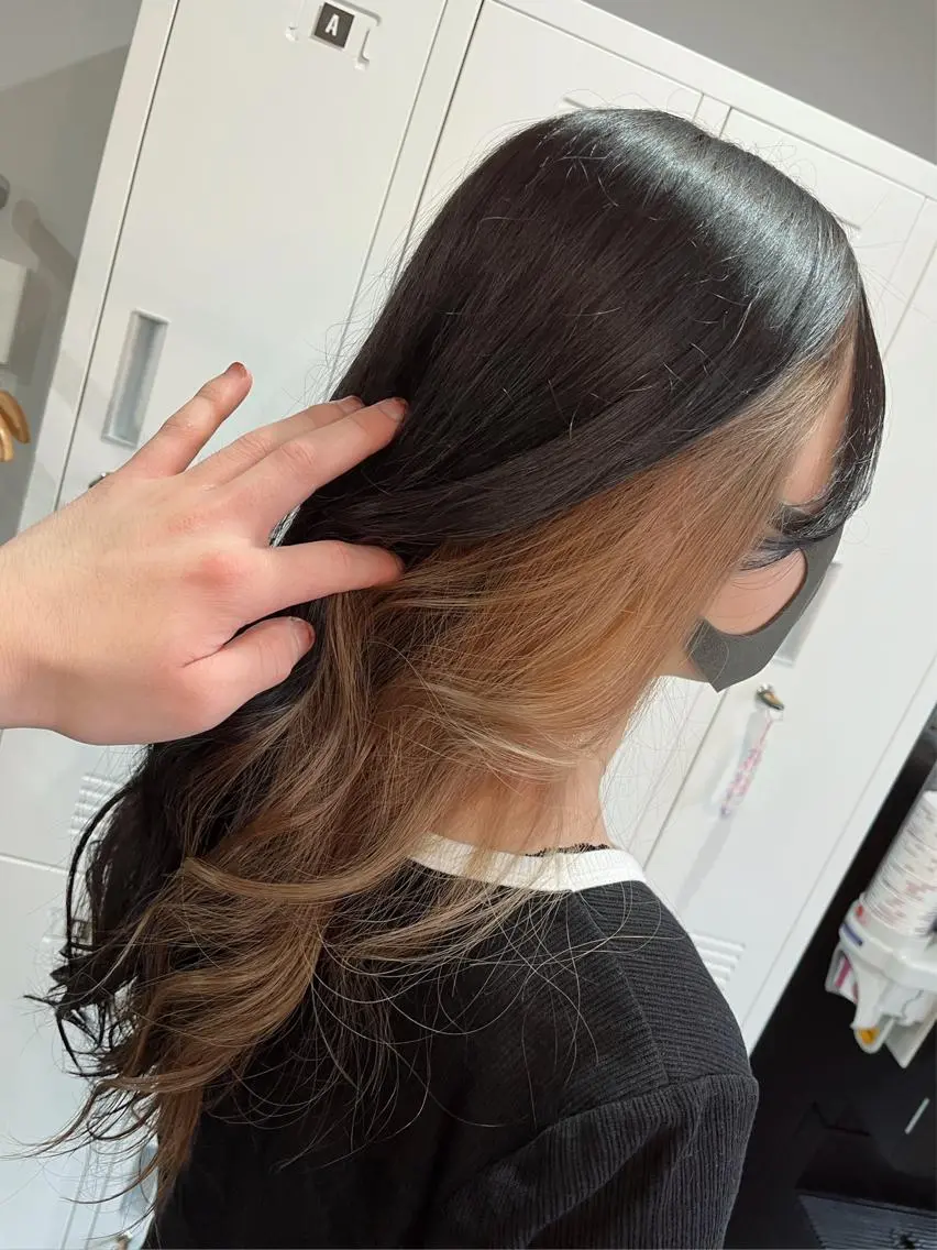 セミロング カラー ベージュカラー ヘアカラー Sherry大国町 HIKARUのヘアスタイル