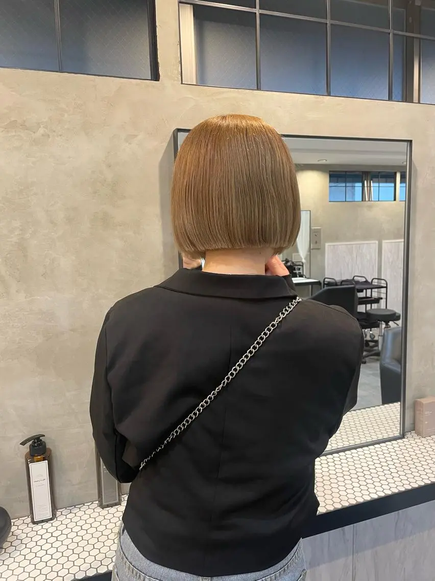 ミディアム カラー ブリーチ ダブルカラー 渋谷 留菜のヘアスタイル