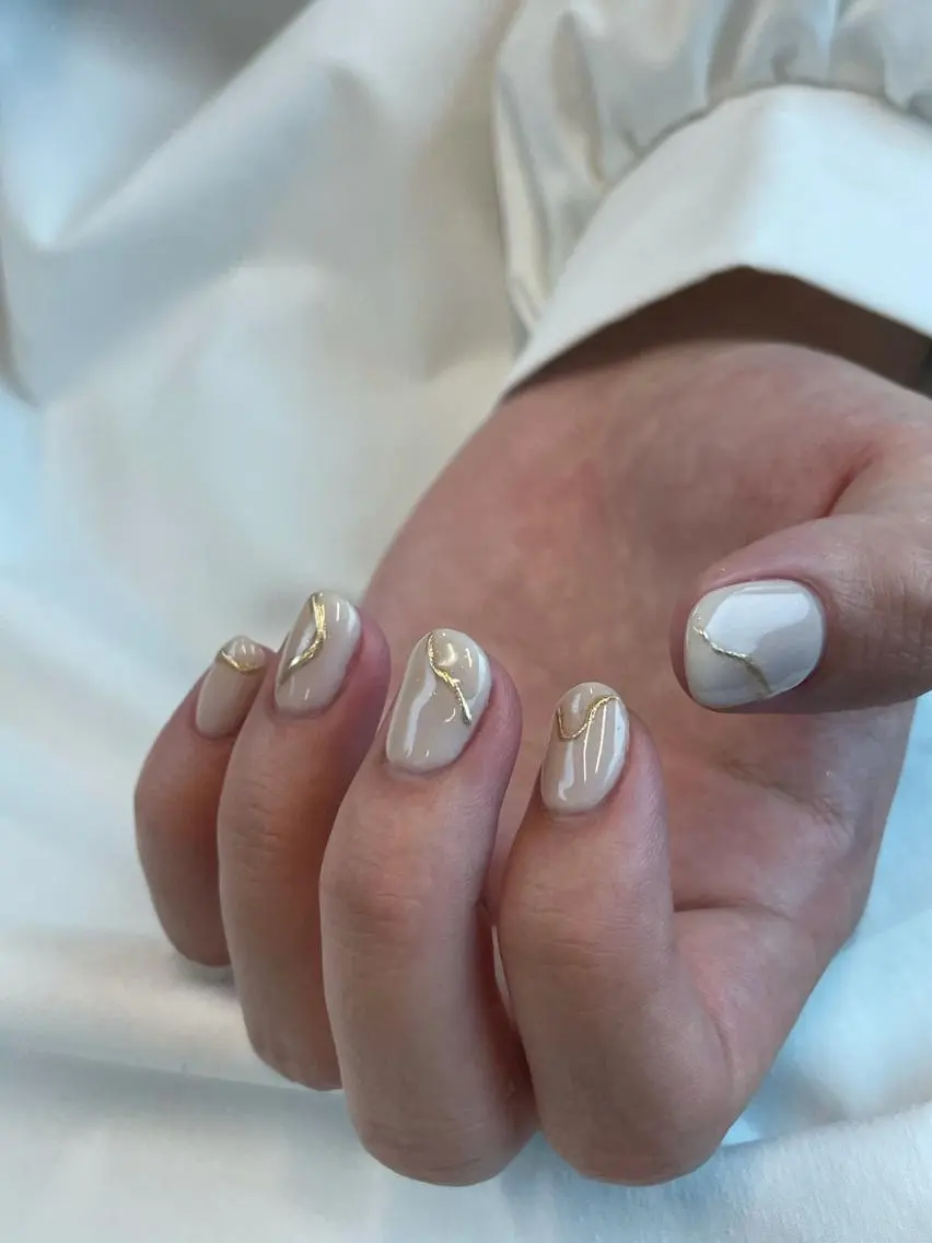ネイル ニュアンスネイル taro nailのネイルデザイン