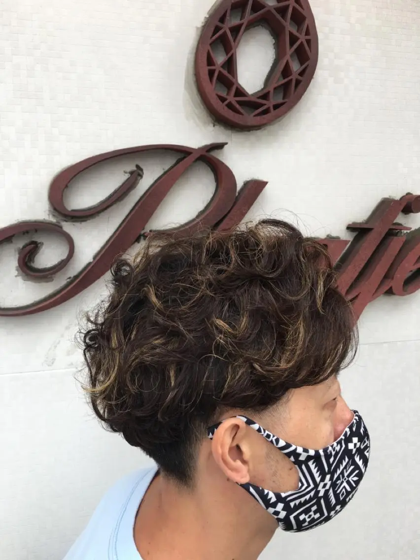 ショート カラー パーマ メンズ カット パーマ トリートメント plaatje 義見のヘアスタイル