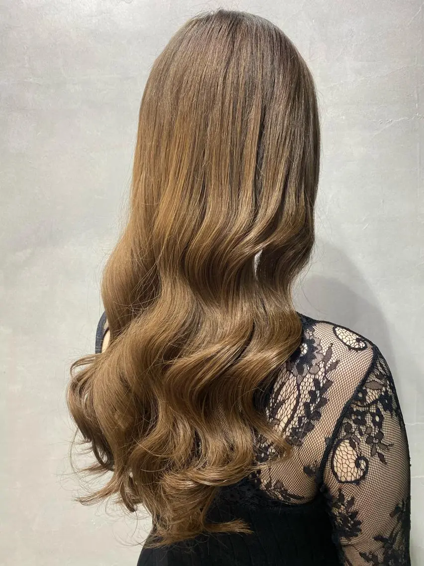 ロング カラー ヘアアレンジ FAAM Tsuneのヘアスタイル