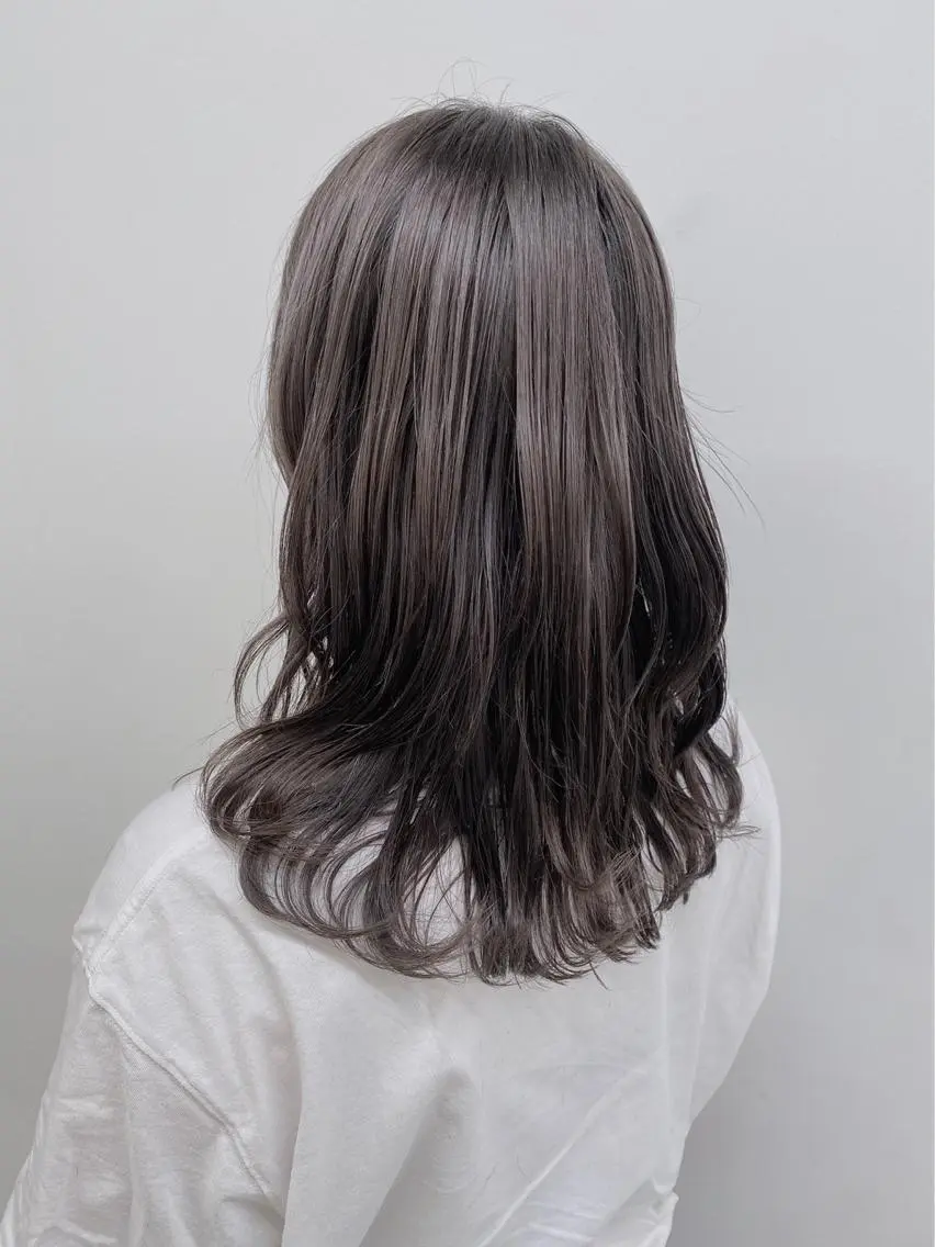 ミディアム カラー ヘアカラー トリートメント ⛄️冬の透明感 カラー⛄️大西のヘアスタイル