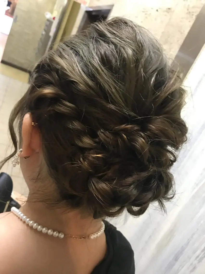 ミディアム ヘアアレンジ shi hoのヘアスタイル