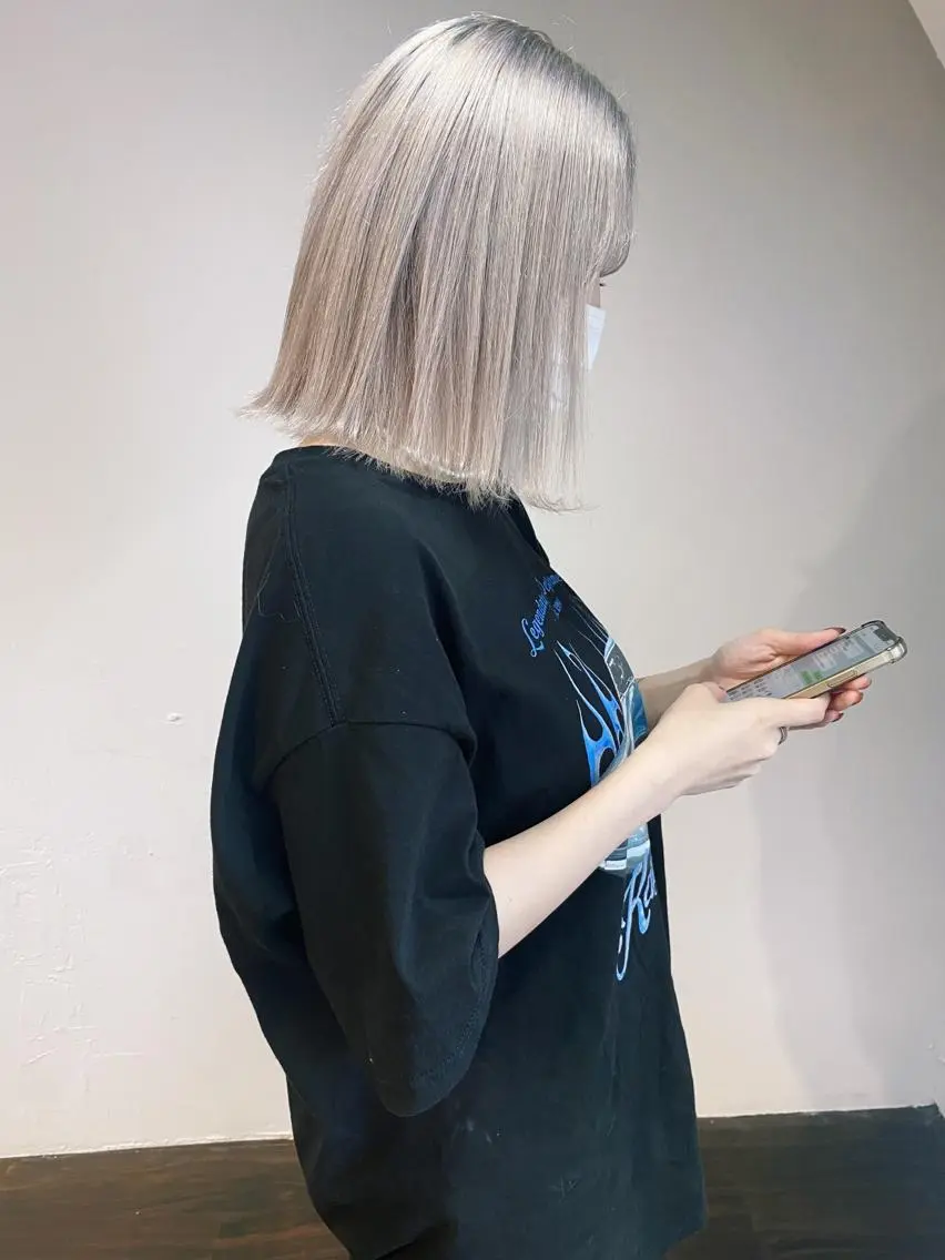 ショート カラー 切りっぱなしボブ ショートボブ ハンサムショート ベージュカラー ブリーチ 🧡色落ちまで2度 楽しめる🧡ヨシキのヘアスタイル