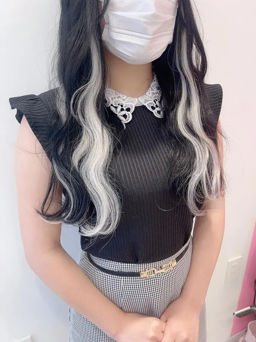 ロング カラー ベージュカラー ホワイトベージュ エクステ エクステ インナーエクステ渋谷 🦋KAJIのヘアスタイル