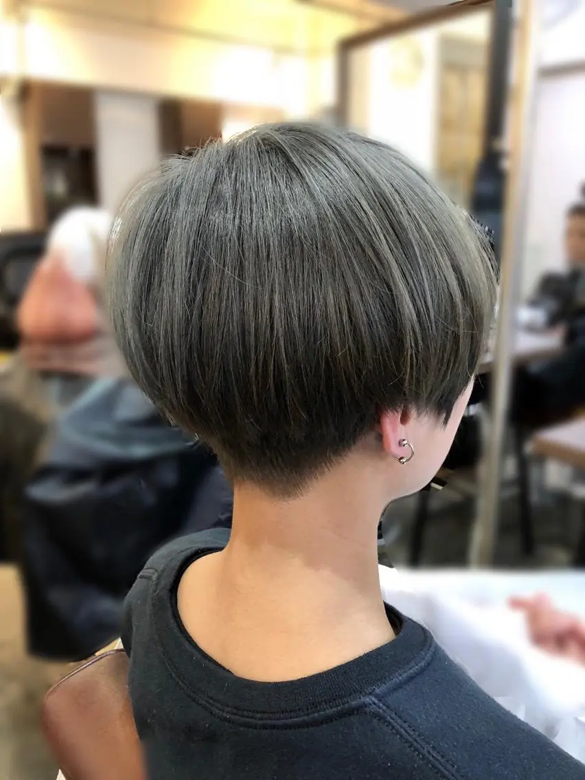 ショート カット ヘアカラー トリートメント 吉田 典弘のヘアスタイル