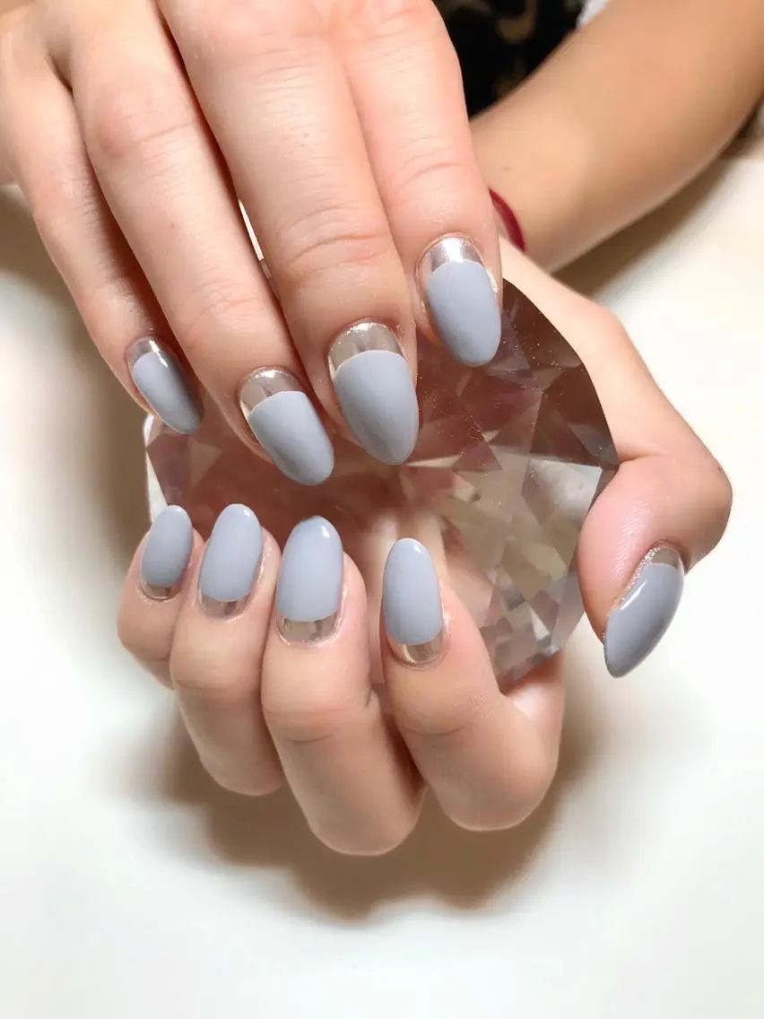 ネイル シンプルネイル 'mm  (ミリ) ＭＡＮＡＭＩのネイルデザイン