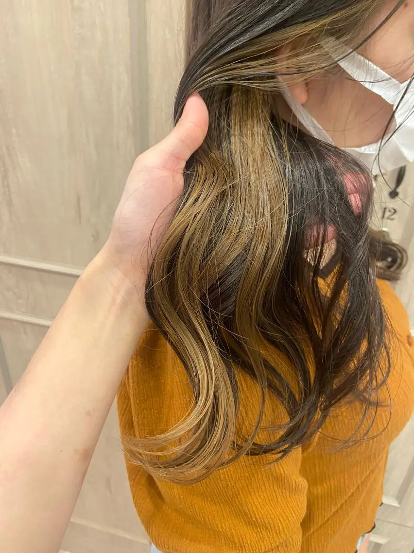 セミロング カラー 🕊顔まわりカット /インナーカラー🕊のヘアスタイル