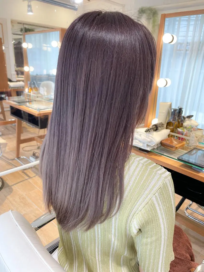 ロング カラー ブリーチ 透明感カラー 韓国風カラー パープルカラー シルバー ヘアカラー ✨カラー支持No.1 🧸ワキ カナコ🧸のヘアスタイル