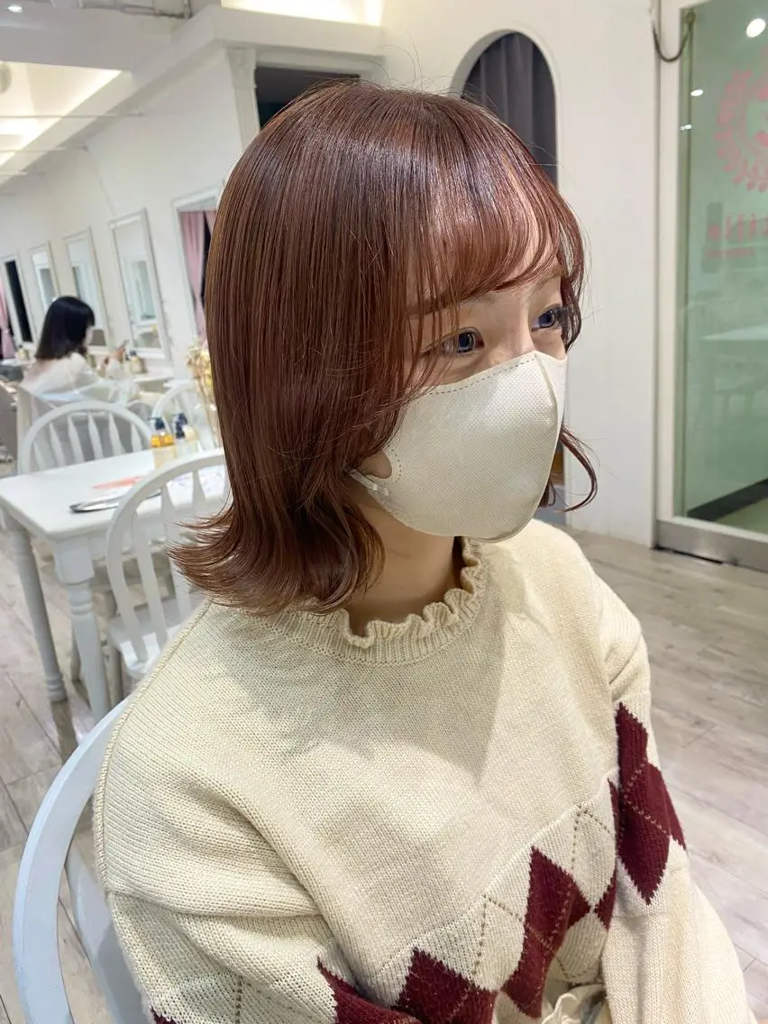 カラー ベージュカラー ブリーチ オレンジ オレンジベージュ カット ヘアカラー 暖色カラー✨️ 門内 梨真のヘアスタイル