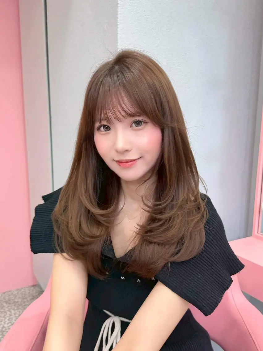 ロング カラー ベージュカラー ミルクティーベージュ レイヤーカット カット ヘアカラー トリートメント 渋谷/韓国ヘア/ 顔まわり♡Ayakaのヘアスタイル