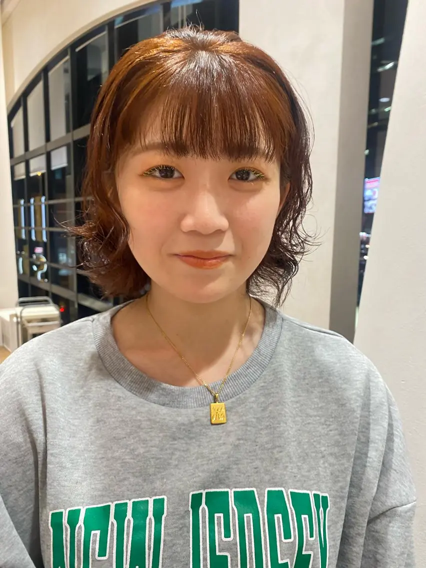 ショート カラー オレンジ 増井 彩乃のヘアスタイル