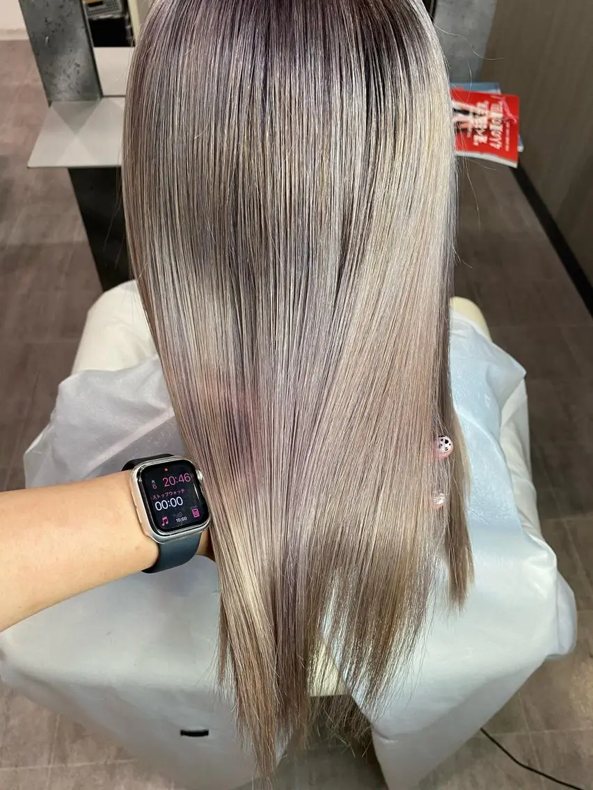 ロング ハイライト&ブリーチ 💇🏼‍♀MAHOのヘアスタイル