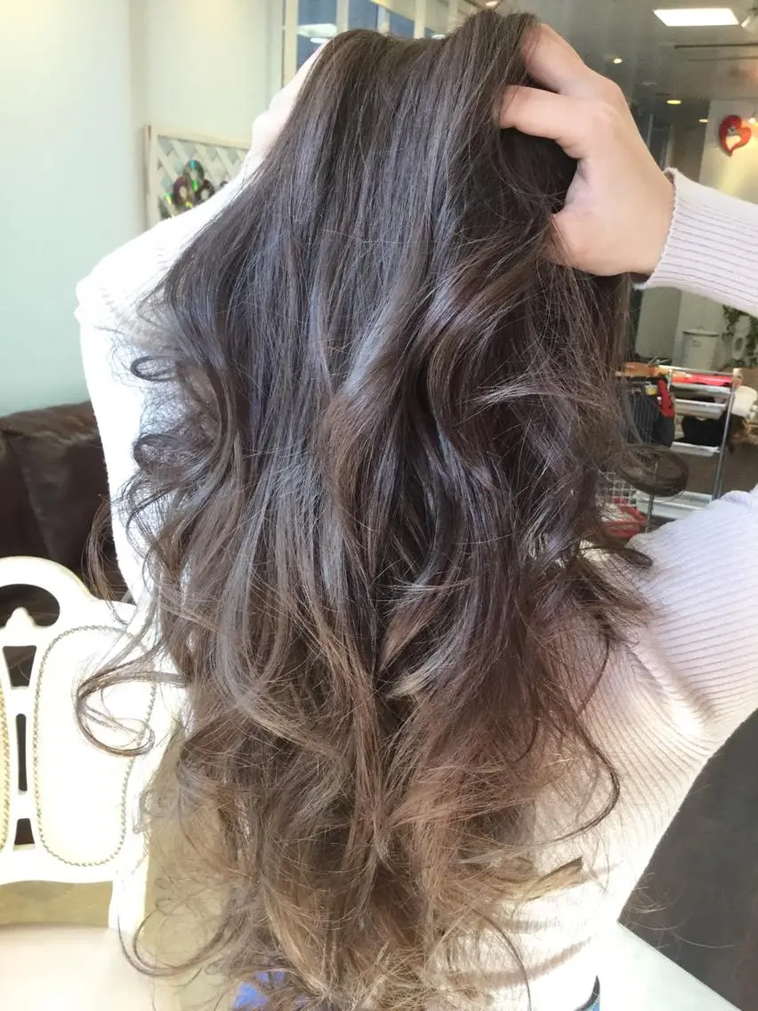 セミロング カラー グラデーションカラー ハイライトカラー ハイライト ヘアカラー 名駅★シールエクステ ☆ブリーチ★加藤のヘアスタイル