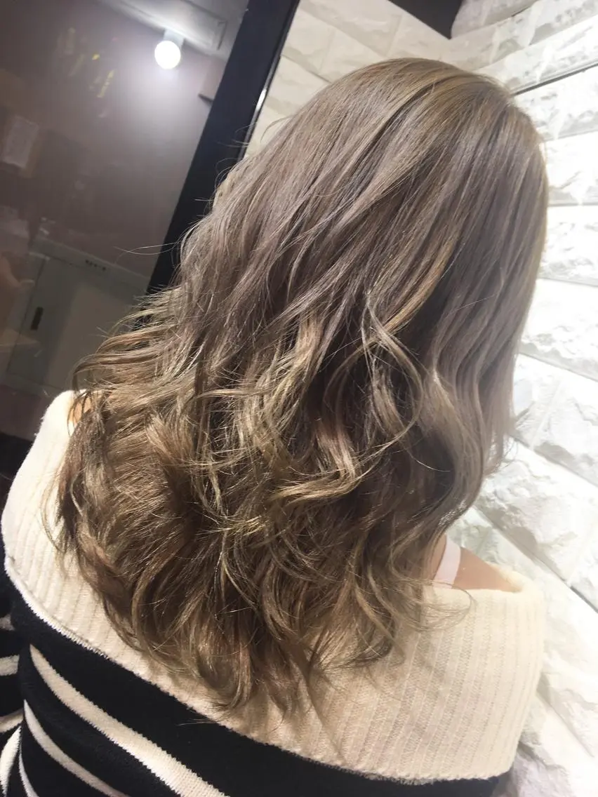 セミロング カラー グレージュ ヘアカラー IwAsh大和駅前店 河野亜里香のヘアスタイル