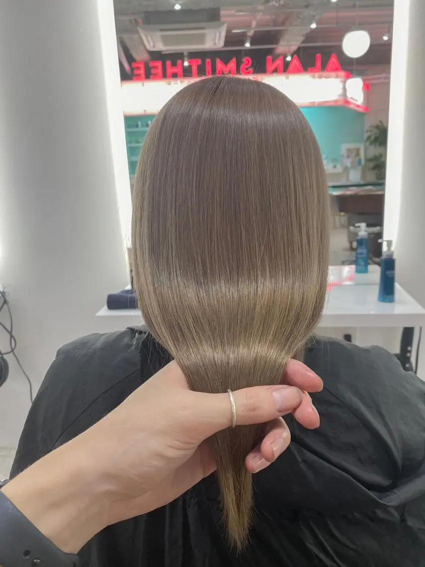 ミディアム カット ヘアカラー トリートメント 海外デザイン🇺🇸 石渡諒太のヘアスタイル