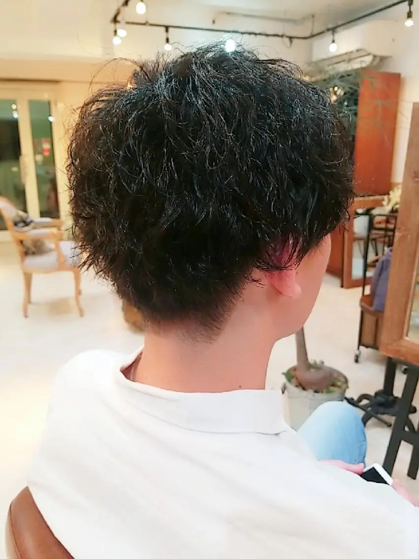 メンズ パーマ カット パーマ トリートメント すずき えりのヘアスタイル