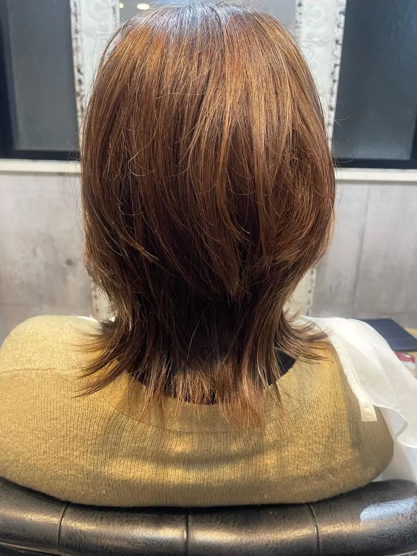 セミロング ウルフカット art-Lago 宮司のヘアスタイル