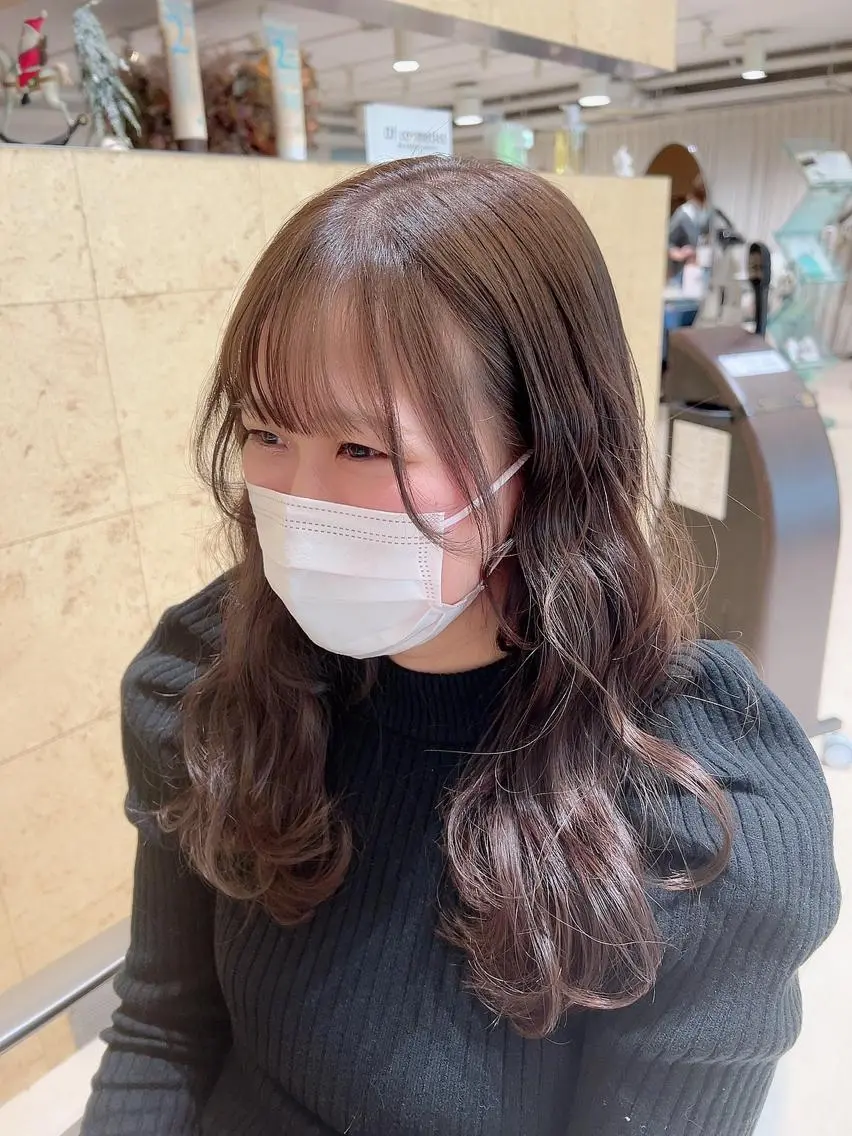 セミロング カット 松平 葵のヘアスタイル