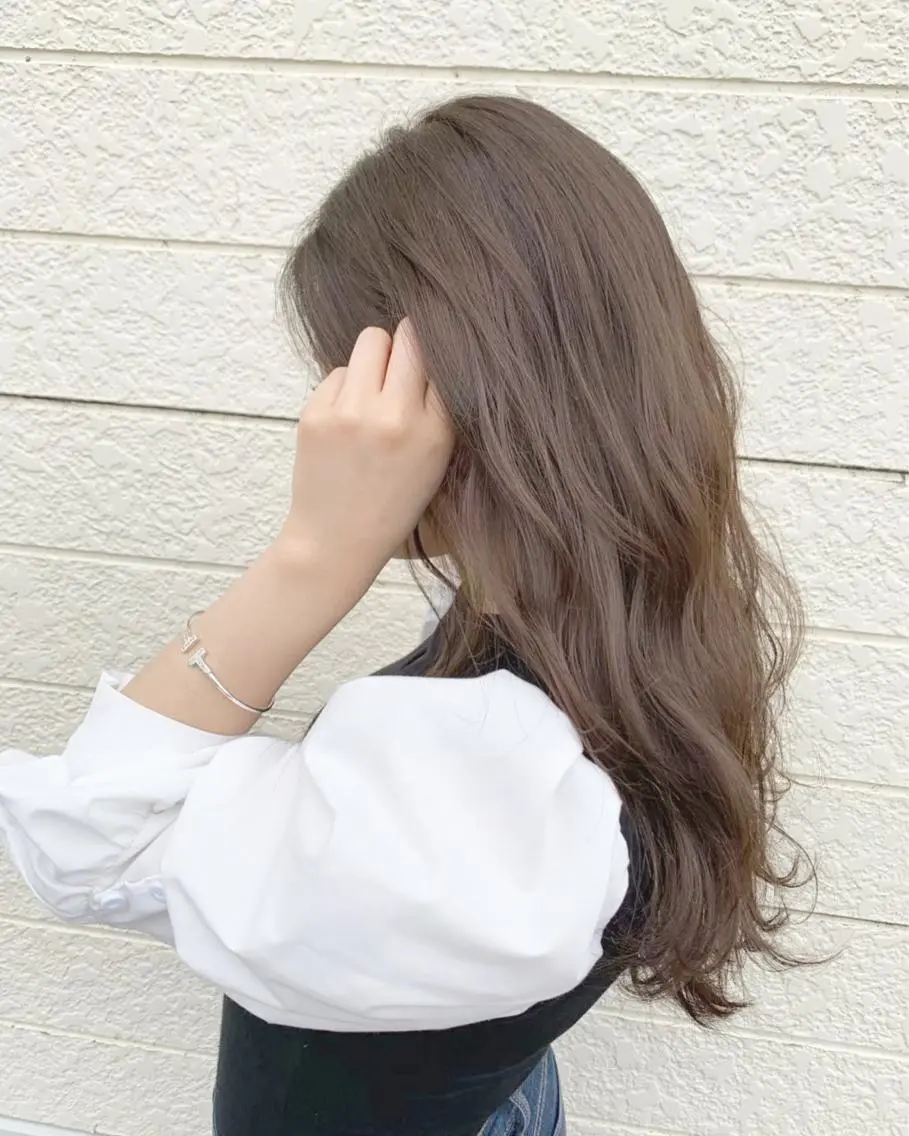 ロング パーマ カット パーマ ヘッドスパ 艶髪・酸性ストレート フリツのヘアスタイル