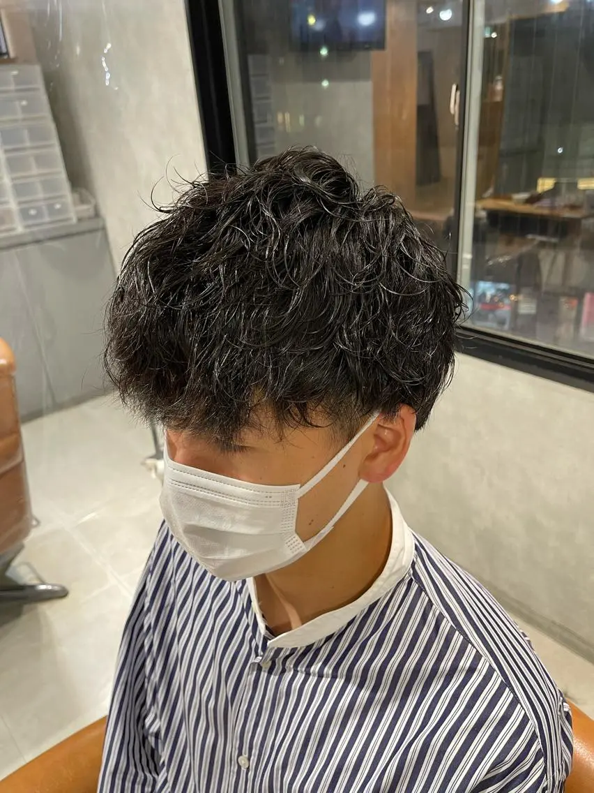 メンズ メンズブリーチ メンズハイトーン メンズインナーカラー メンズ韓国風 メンズウルフカット カット パーマ ブリーチ🔥ベージュ /グレー/daikiのヘアスタイル