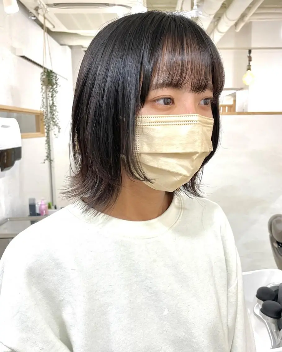 ショート カラー パーマ 切りっぱなしボブ 前下がりボブ ショートボブ 黒髪 イヤリングカラー 髪質改善 縮毛矯正/ レイヤー/銀座/本木のヘアスタイル