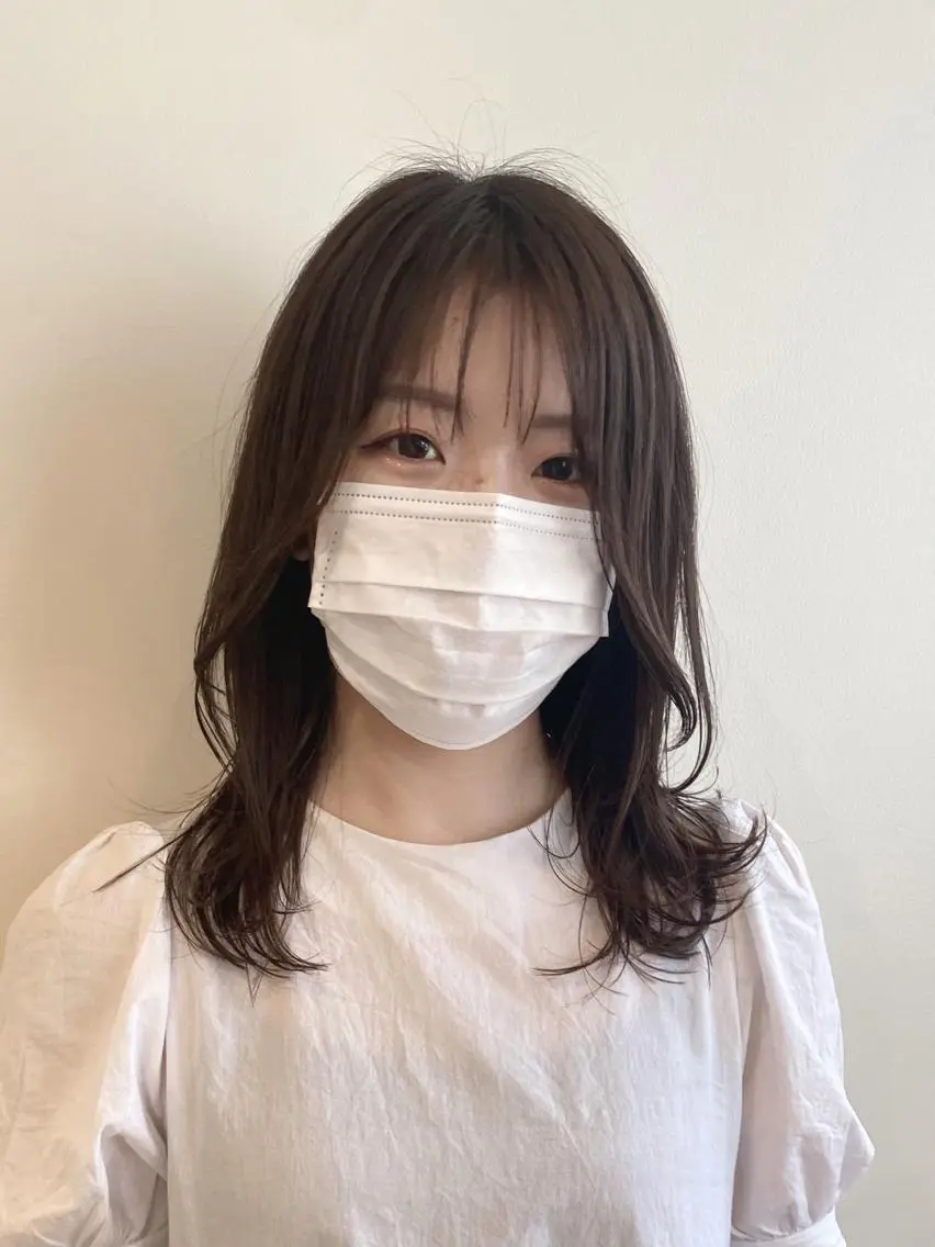 ミディアム カラー グレージュ くびれヘア カット ヘアカラー RIKA韓国ヘア/く びれヘア/上品カラーのヘアスタイル