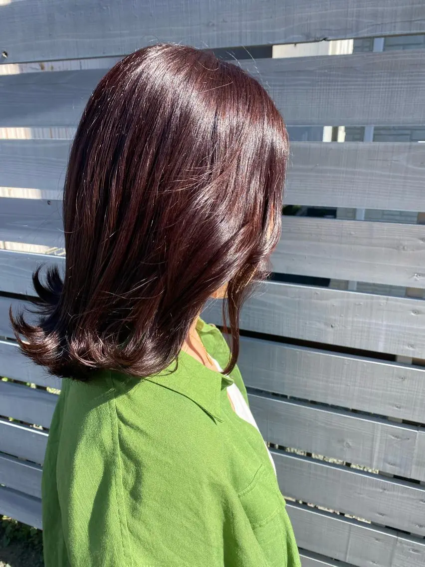 ミディアム カラー ヘアアレンジ 切りっぱなしボブ ショートボブ 黒髪 ブリーチ ブルーカラー 似合わせレイヤー/ Wカラー🧸こころのヘアスタイル