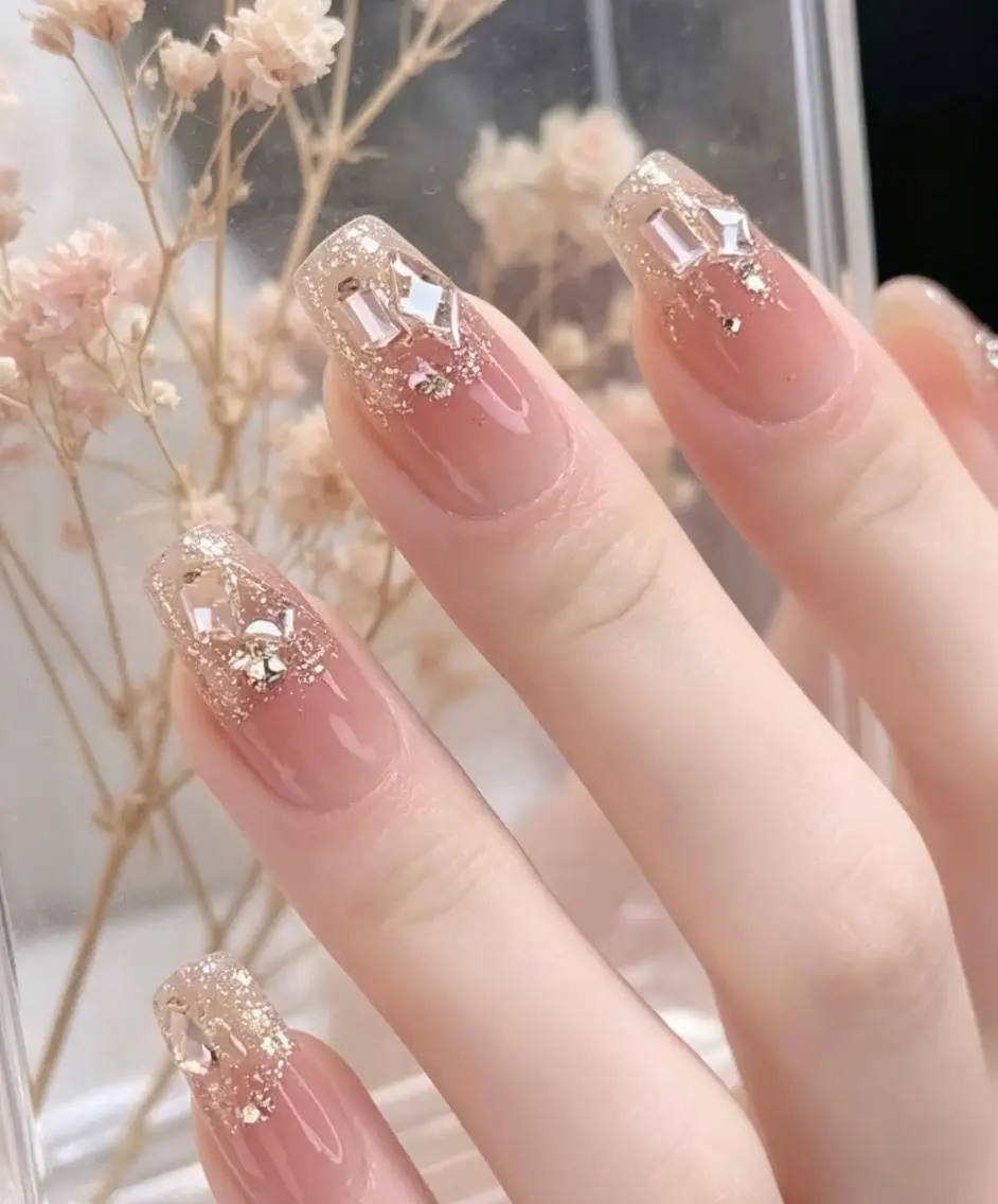 ネイル メンズ メンズ韓国風 オーロラネイル チークネイル 長さ出し フレンチネイル ハンドネイル ハンドケア NEW NAIL💞 Ka  Kaのネイルデザイン