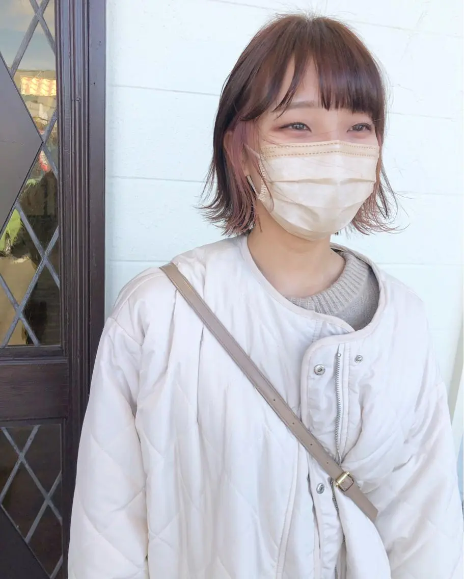 ショート カラー イヤリングカラー ピンクカラー カット ヘアカラー 江原 彩華のヘアスタイル