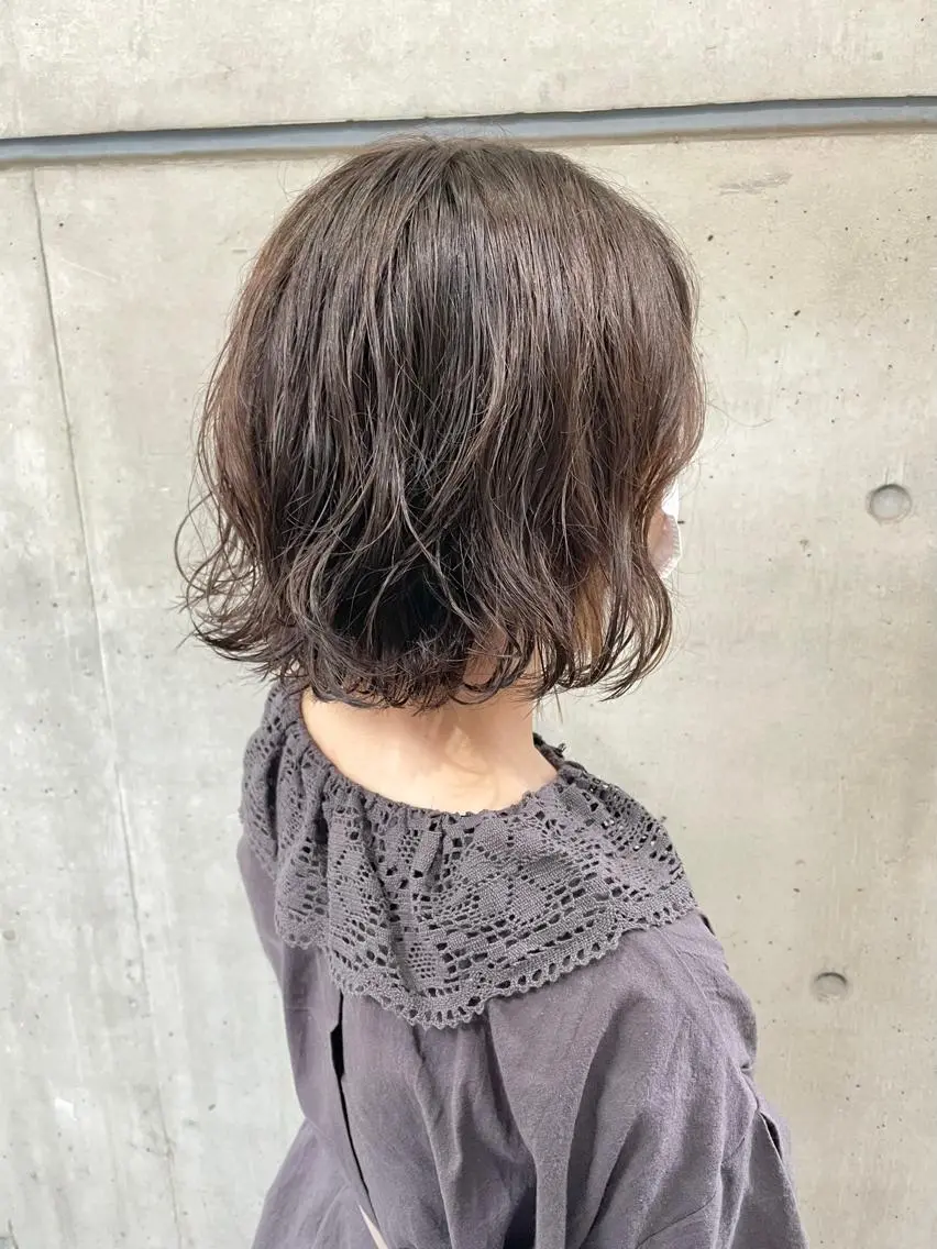 ミディアム カラー パーマ ミディアムパーマ 透明感カラー ボブ ウルフカット 髪質改善 縮毛矯正/ レイヤー/銀座/本木のヘアスタイル